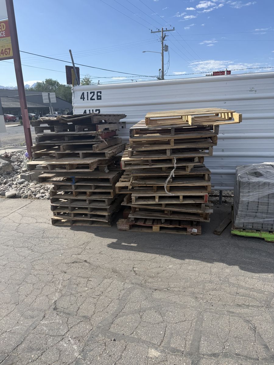 Free pallets