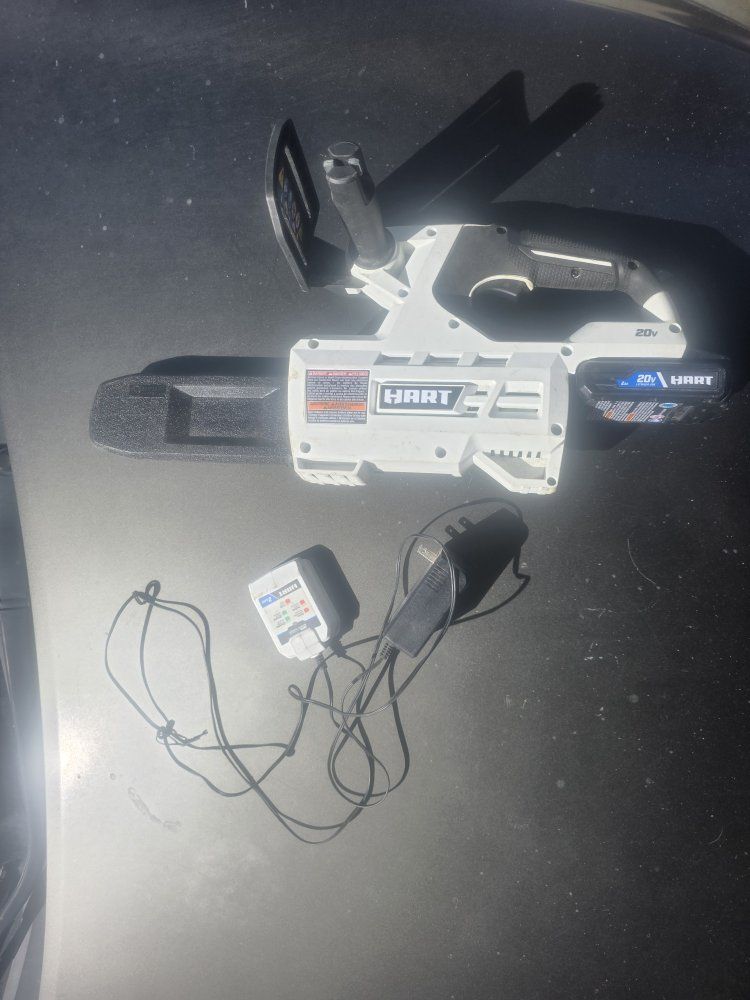 Cordless chain saw