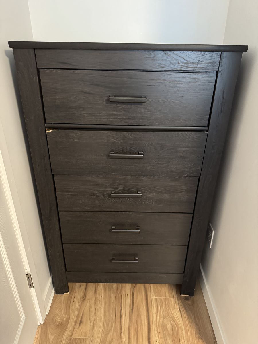 Dresser