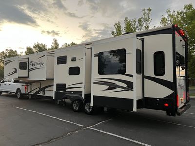 2018 All Season Big Country luxury new