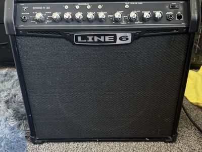 Line 6 Spider IV 30 30-Watt 1x8 Guitar Combo Amplifier - Used, Works Great