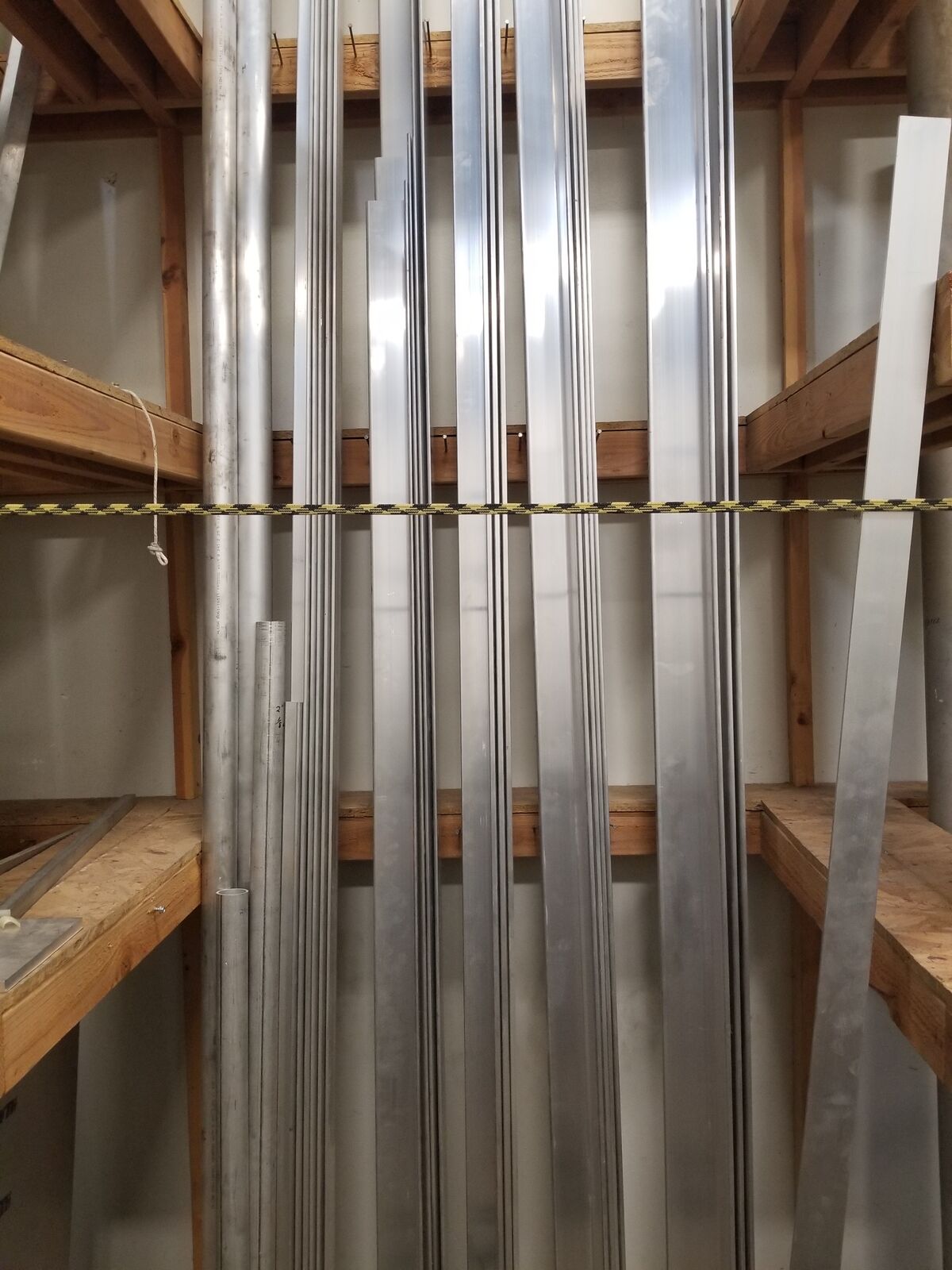 NEW 6061 ALUMINUM FLAT ANGLE ROUND AND SHEETS FOR SALE