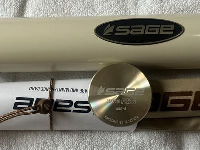 Sage R8 Classic 9’ 5wt fly rod used 1 day excellent