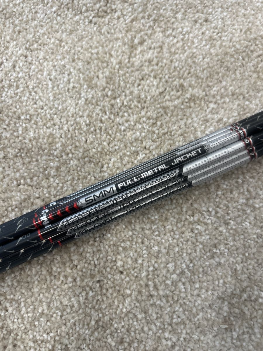 Easton 5MM Full Metal Jacket Arrows 31.5" Carbon Fiber Archery Hunting Shafts Dozen 400 spine