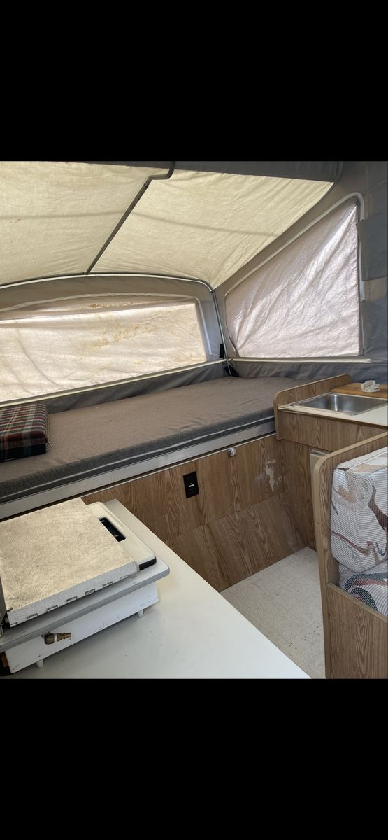 Dutchmen Pop-Up Camper Travel Trailer