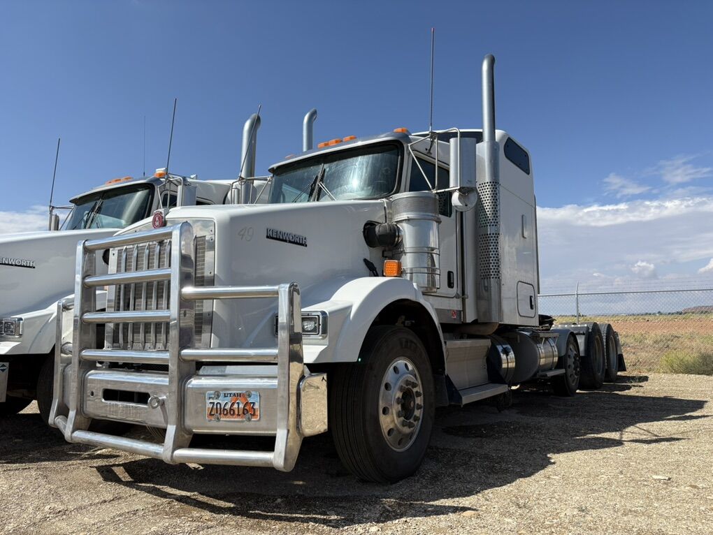 2016 KW T800 W/Recent Work