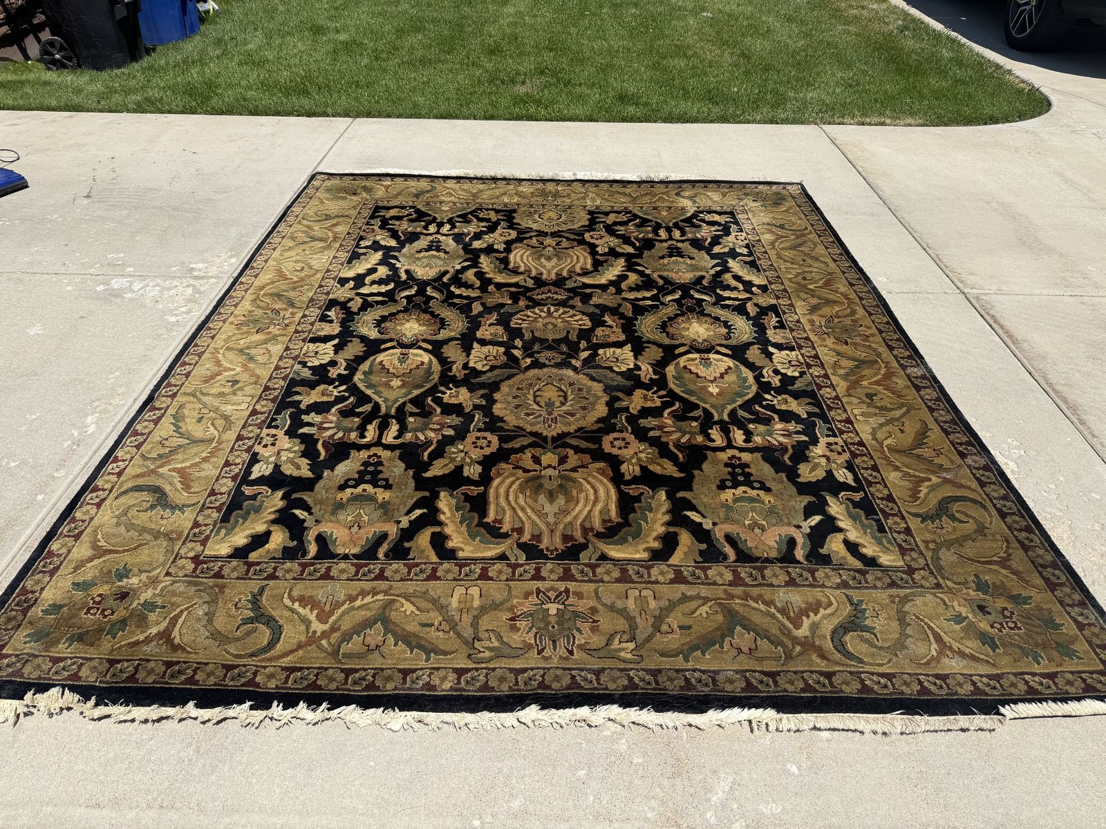 Black and Gold Tapestry Wool Rug 8’ x 10’ Rug