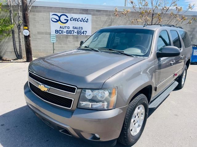 2011 CHEVROLET SUBURBAN LT