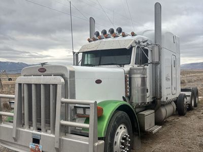 2001 379 Peterbilt **Fresh Rebuild**