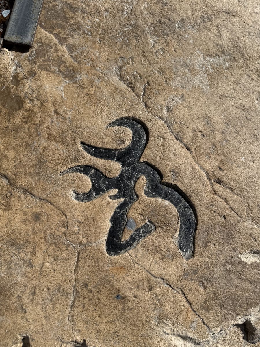 Main image 3