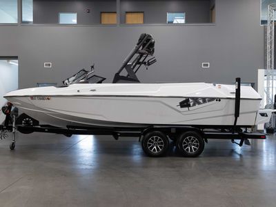 2022 Axis T23 Boats