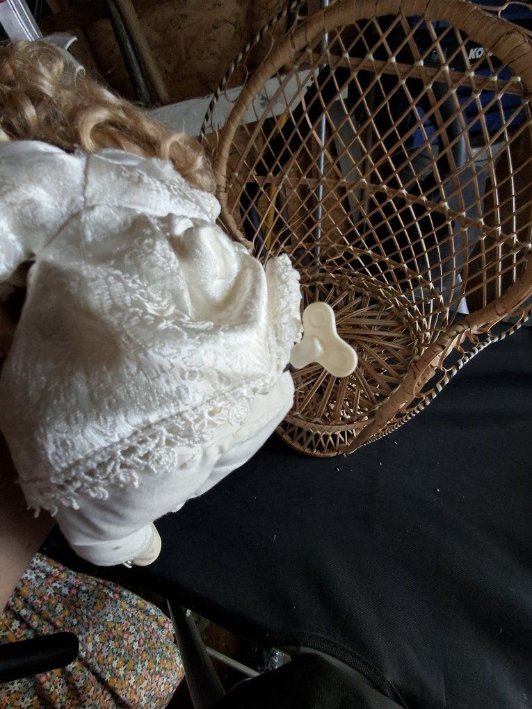 Collector's Choice Porcelain Doll Blonde Curly Hair Blue Eyes Wicker Chair & COA