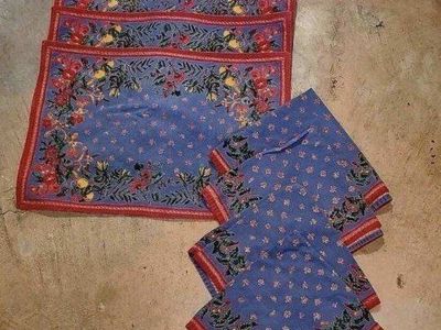 Williams Sonoma Placemats/Napkins