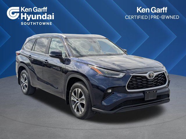 2025 Toyota Highlander XLE