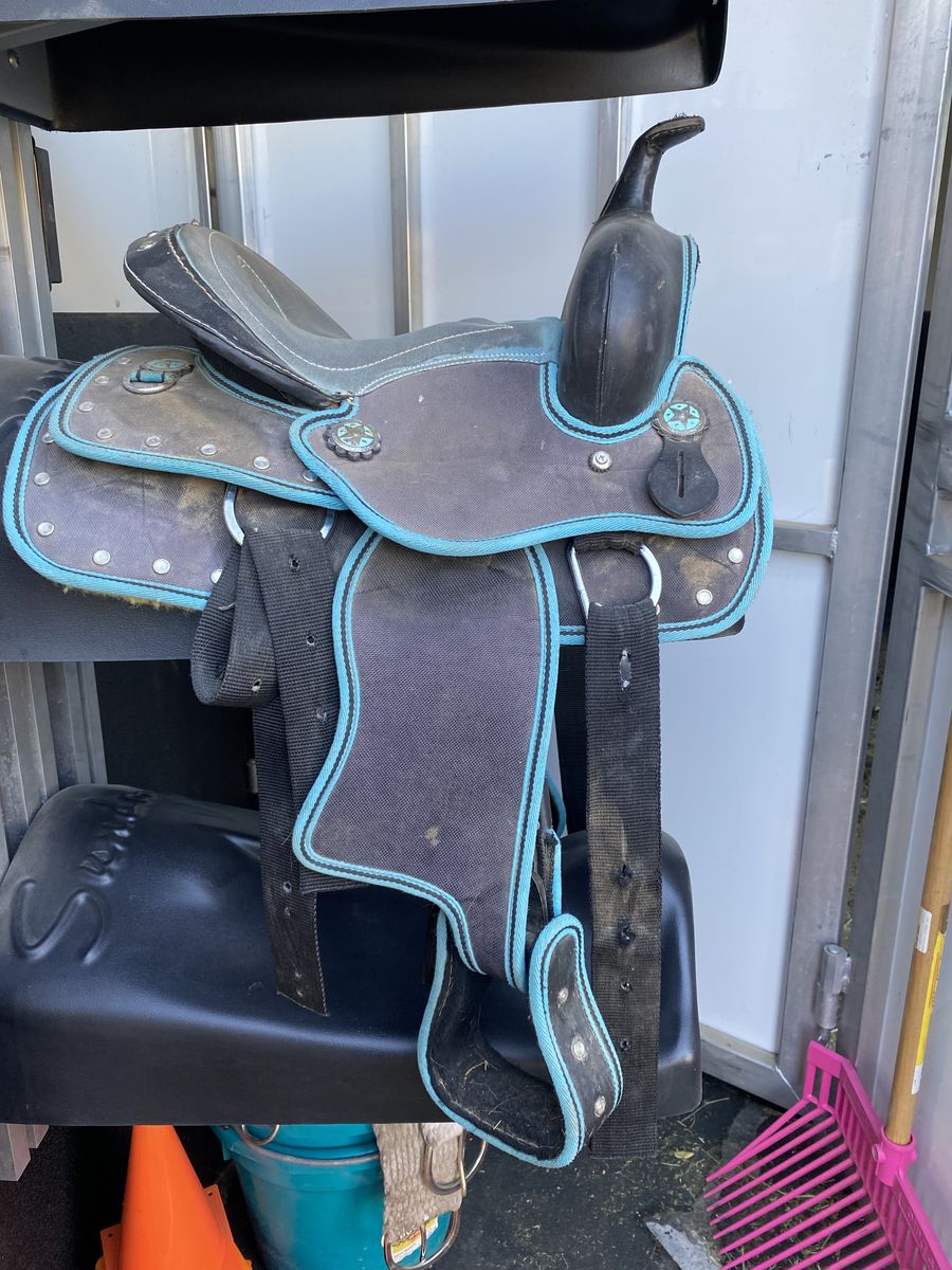 Kid Saddle