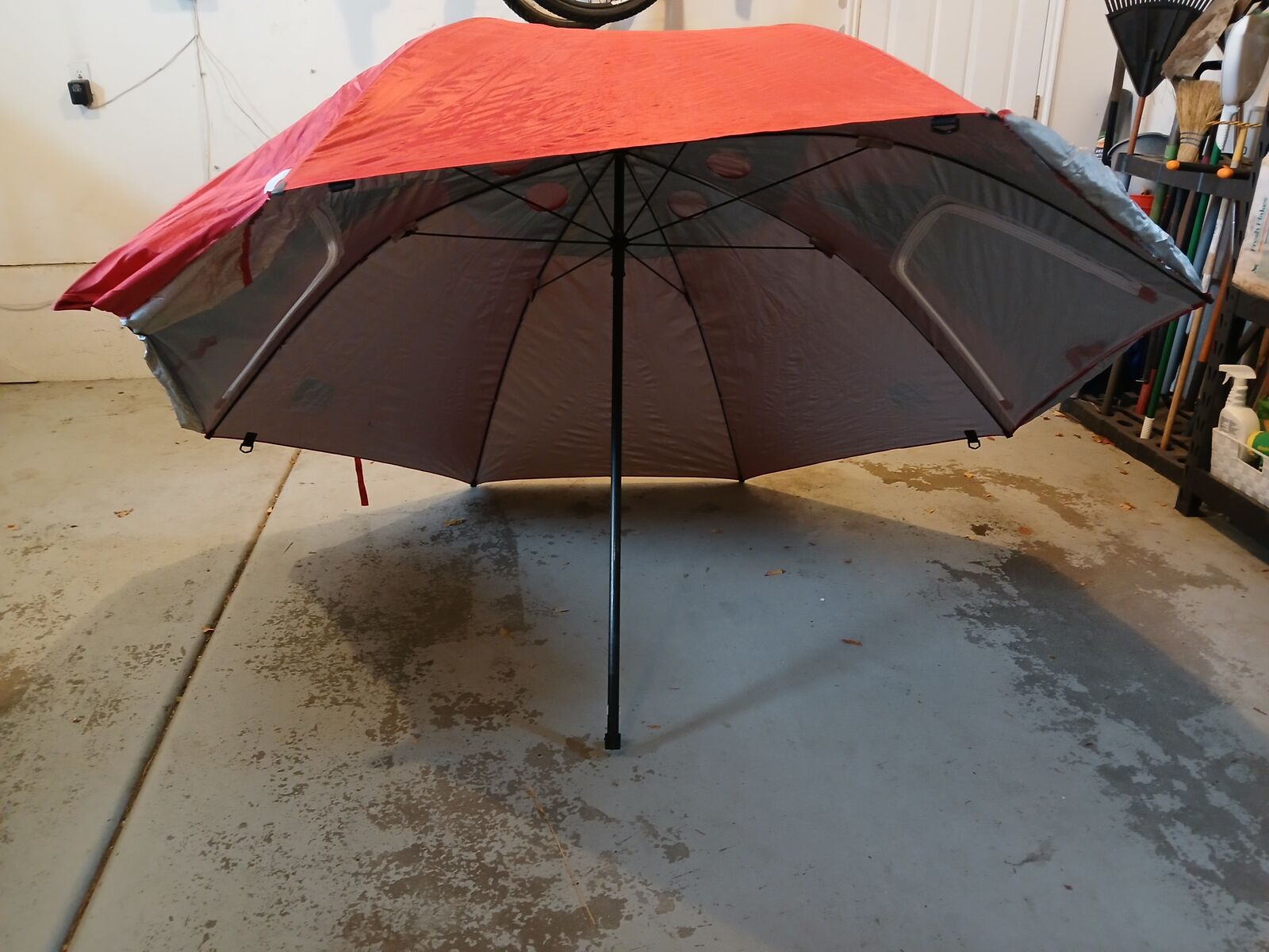 Sport-Brella beach umbrella 8' like new
