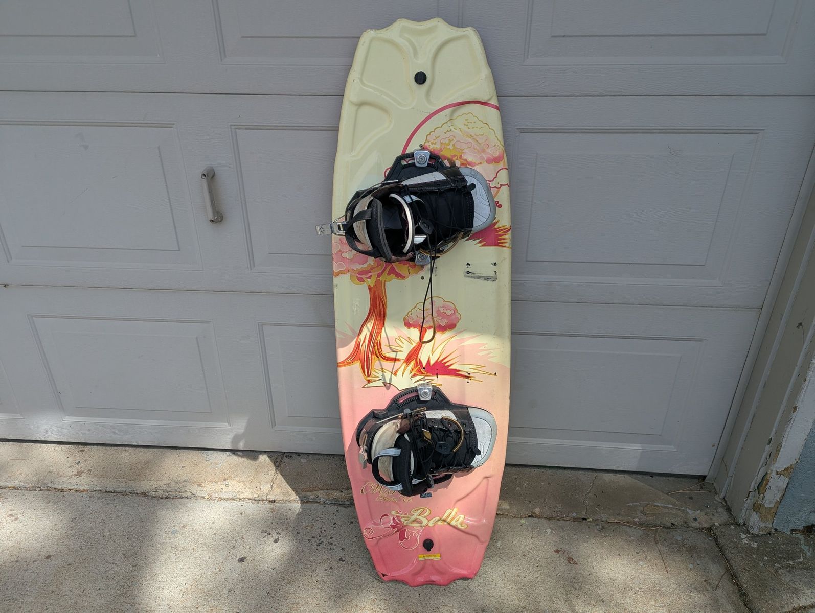 CWB Board Co. Bella Wakeboard 124cm with CWB Torq Bindings Floral Graphic Good