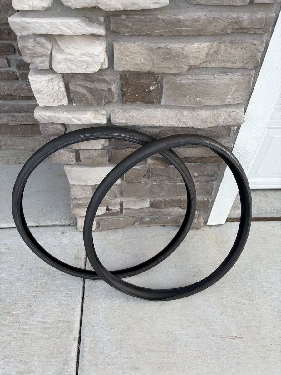 Schwalbe Pro One 700x28 Tubeless Road Bike Tires (Pair)