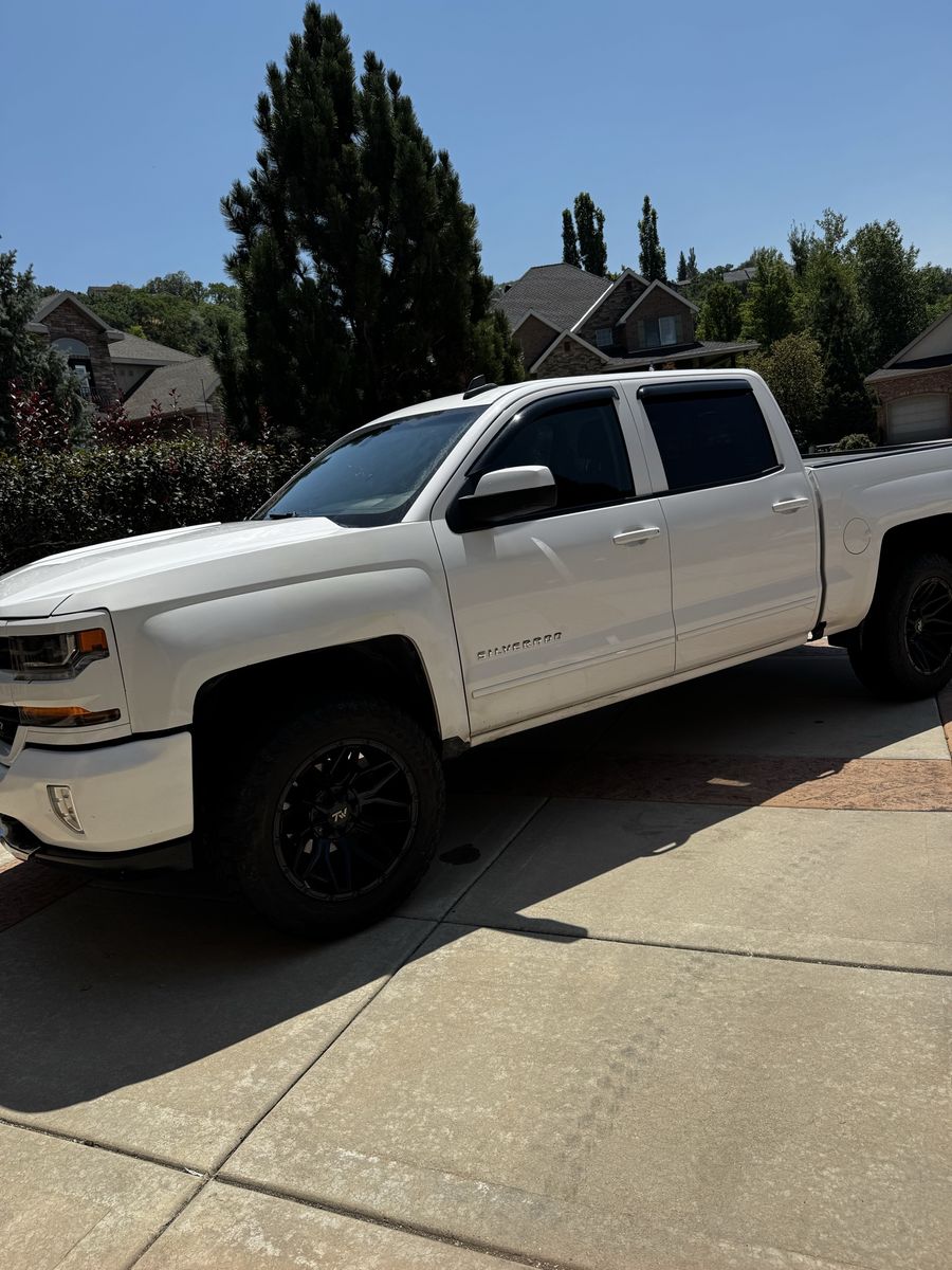 2017 Chevrolet Silverado 1500 LT Z71