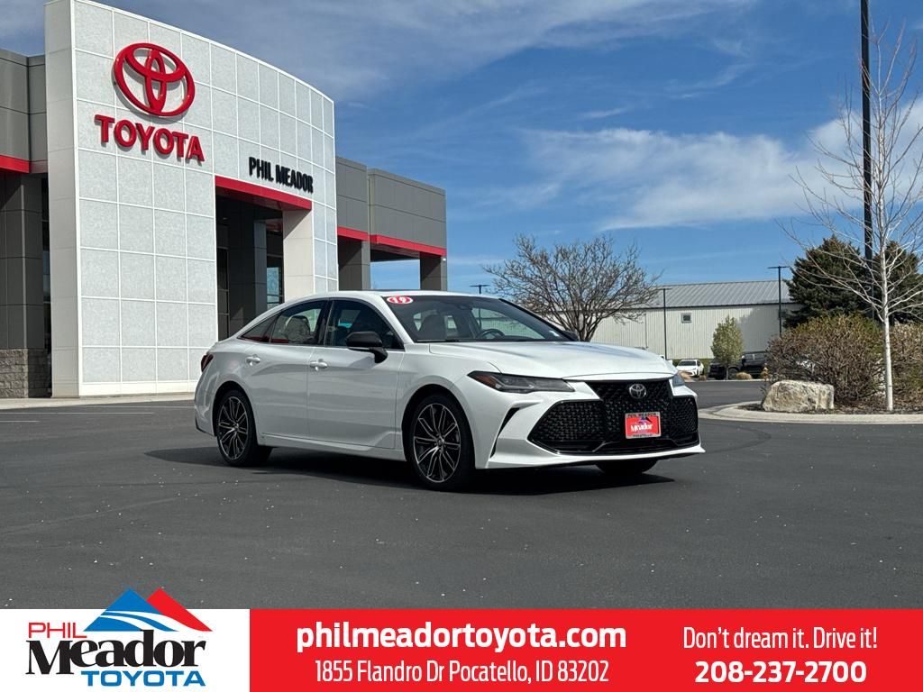 2019 Toyota Avalon Touring