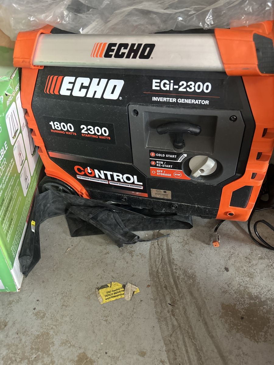 Echo EGI-2300 Watt Inverter Generator New
