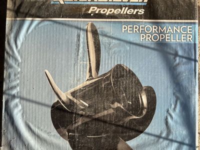Quicksilver Nemesis 4-Blade Propeller 14 x 17 4RH - New in Box