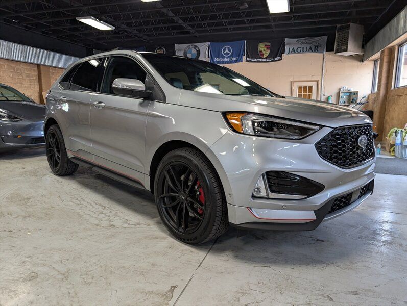 2020 Ford Edge ST