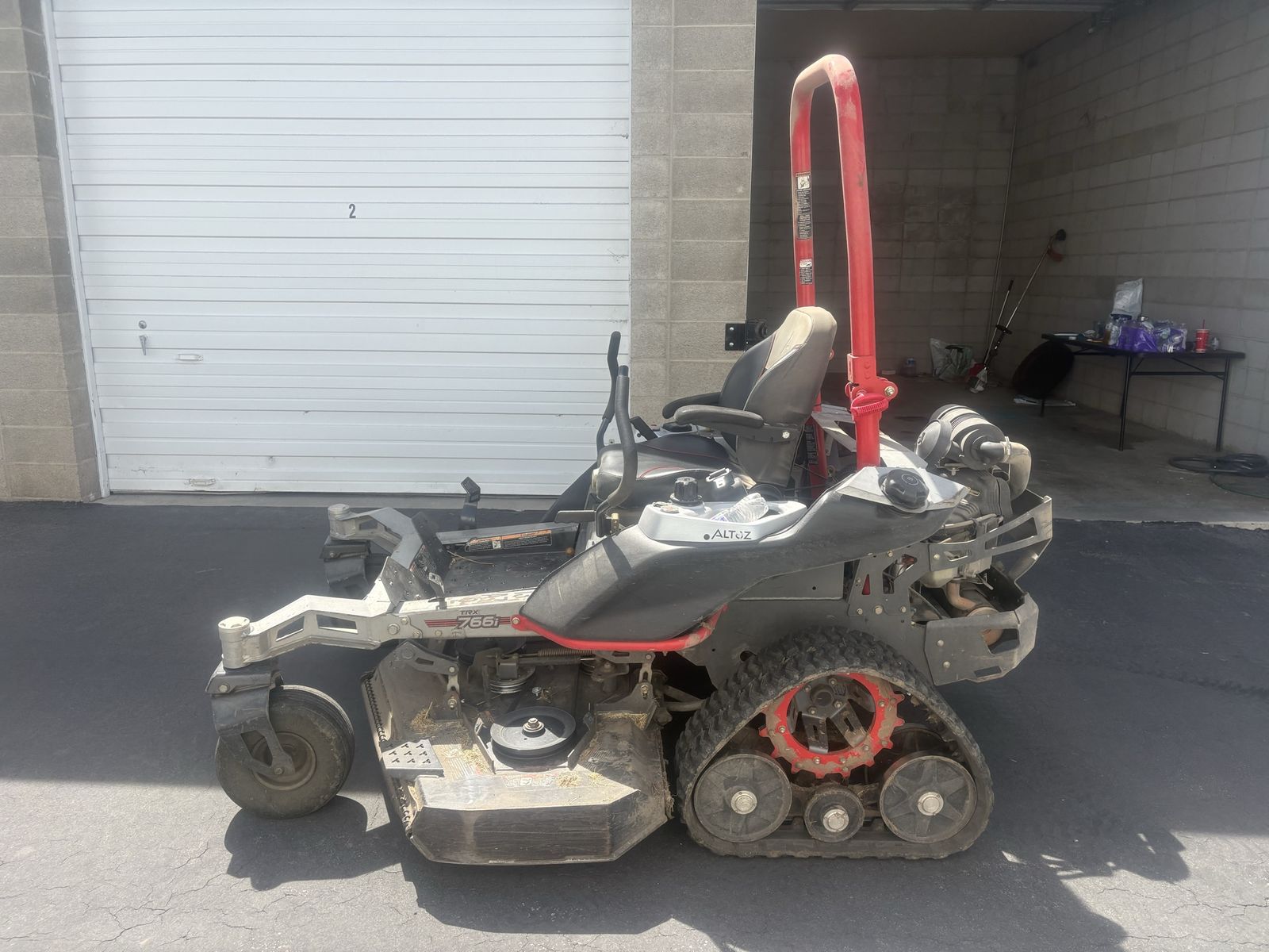 Altoz TRX 766i Tracked Zero-Turn Commercial Mower