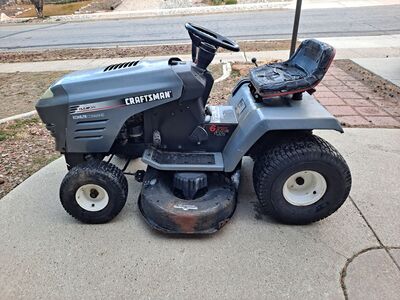 Great running Craftsman tractor 15.5hp kohler, mow deck