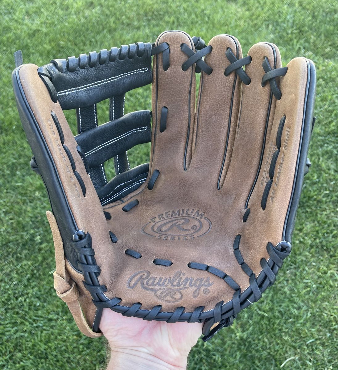 Rawlings 12 .75 in. Baseball/Softball Glove