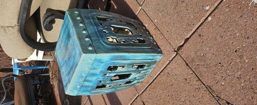 Ceramic Latern Shaped Outdoor Table Stand