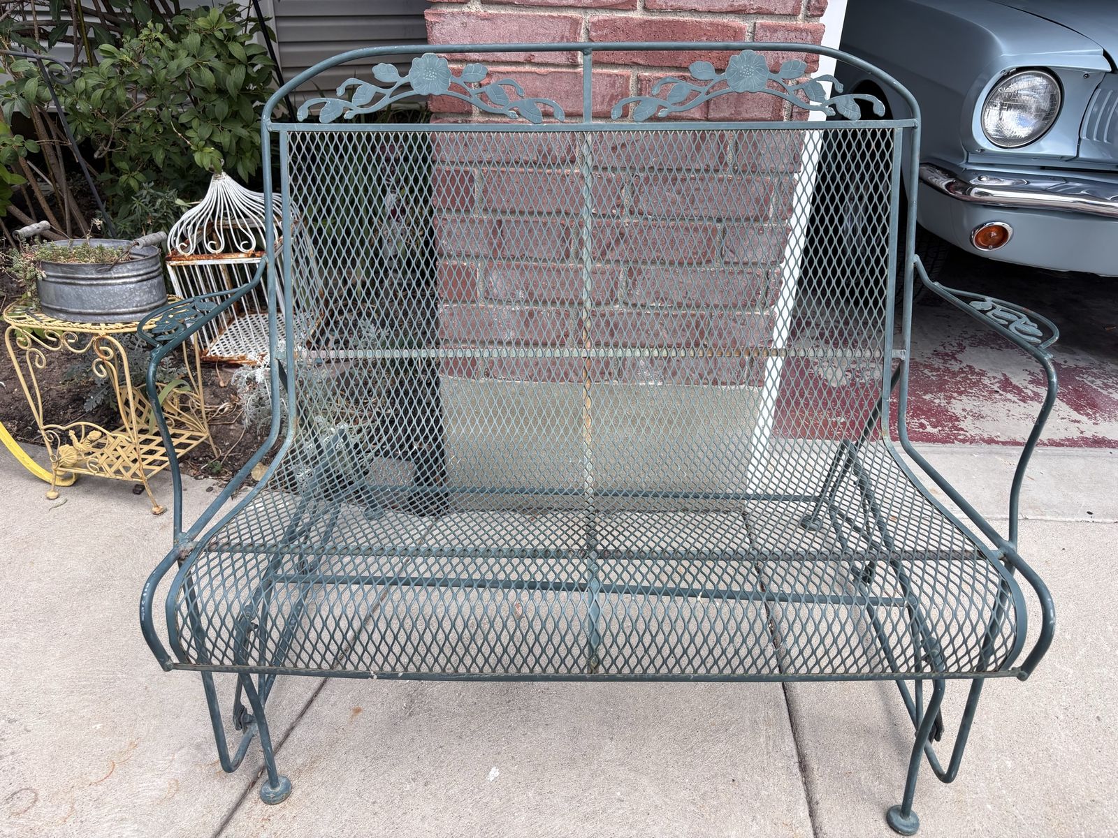 Darling Vintage Woodard Patio Glider Love Seat 