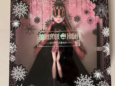 Monster High Winter Edition Draculaura