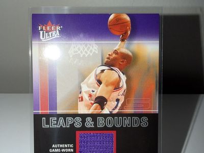 Fleer Ultra Vince Carter Leaps & Bounds Game-Worn Jersey Trading Card Toronto Raptors NBA