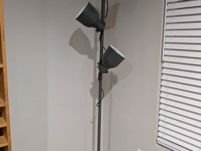 floor lamp