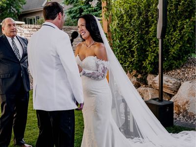 High-Quality DIY Wedding Ceremony Audio Rental – Simple & Stress-Free! (Speaker + Microphone)