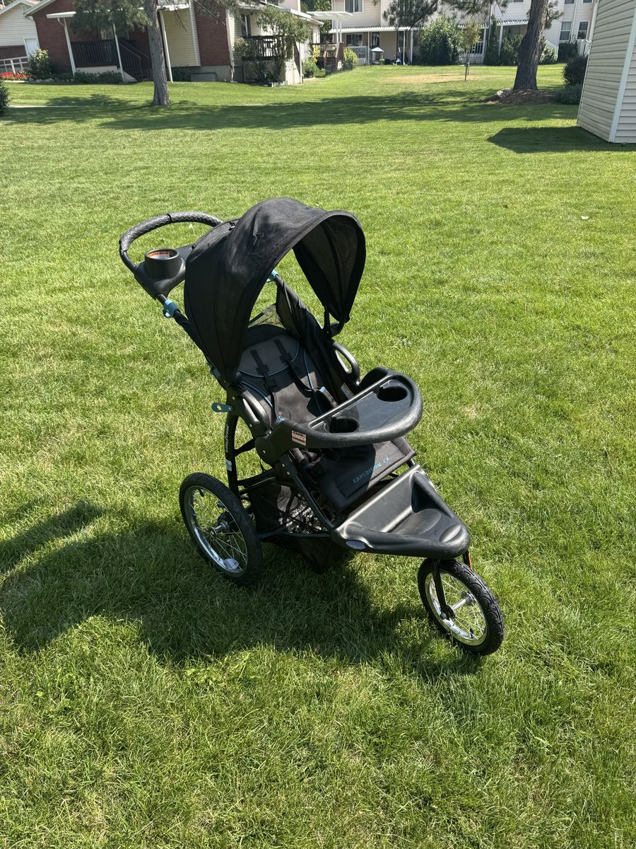 Baby Trend Expedition FX Jogging Stroller in Black