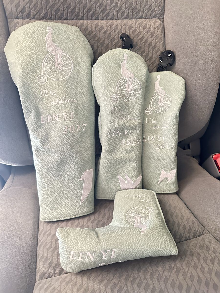 Golf clubs headcover set