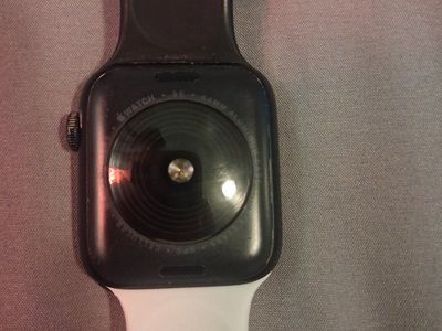 Apple Watch SE 44mm Aluminum Case GPS