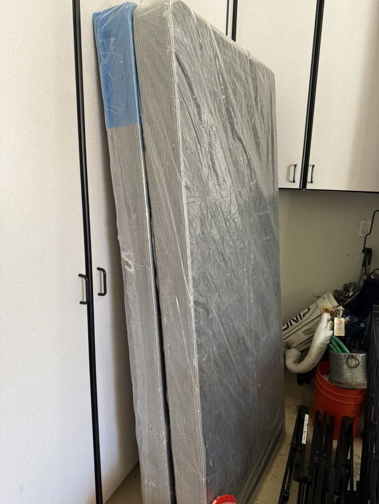 Low Profile King Box Springs! Only $125