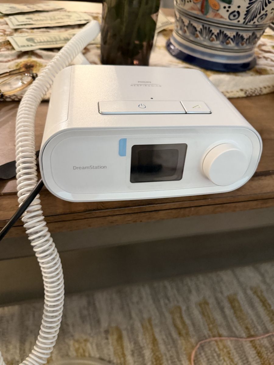 DreamStation Auto CPAP like resmed
