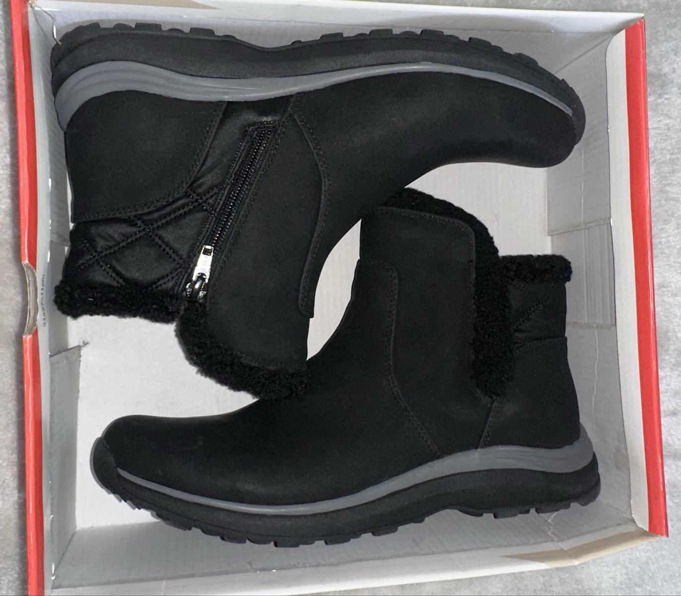 YNEZ Boots