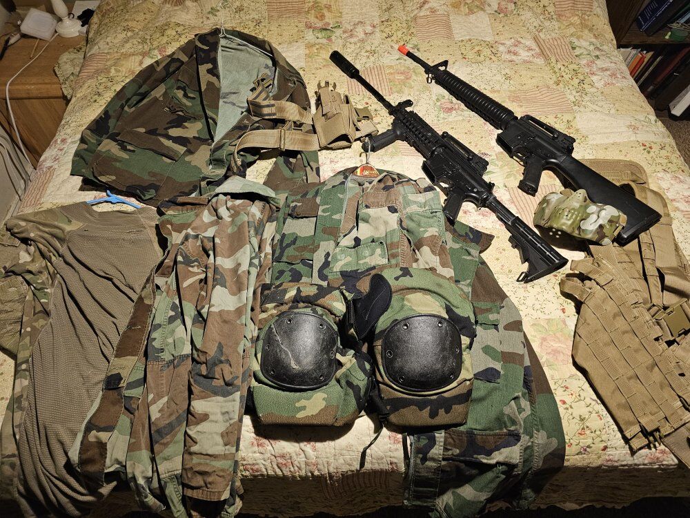 Aisoft Gear and clothing lot