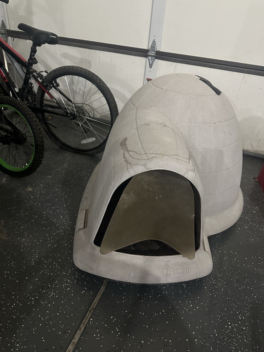 Dog Kennel 