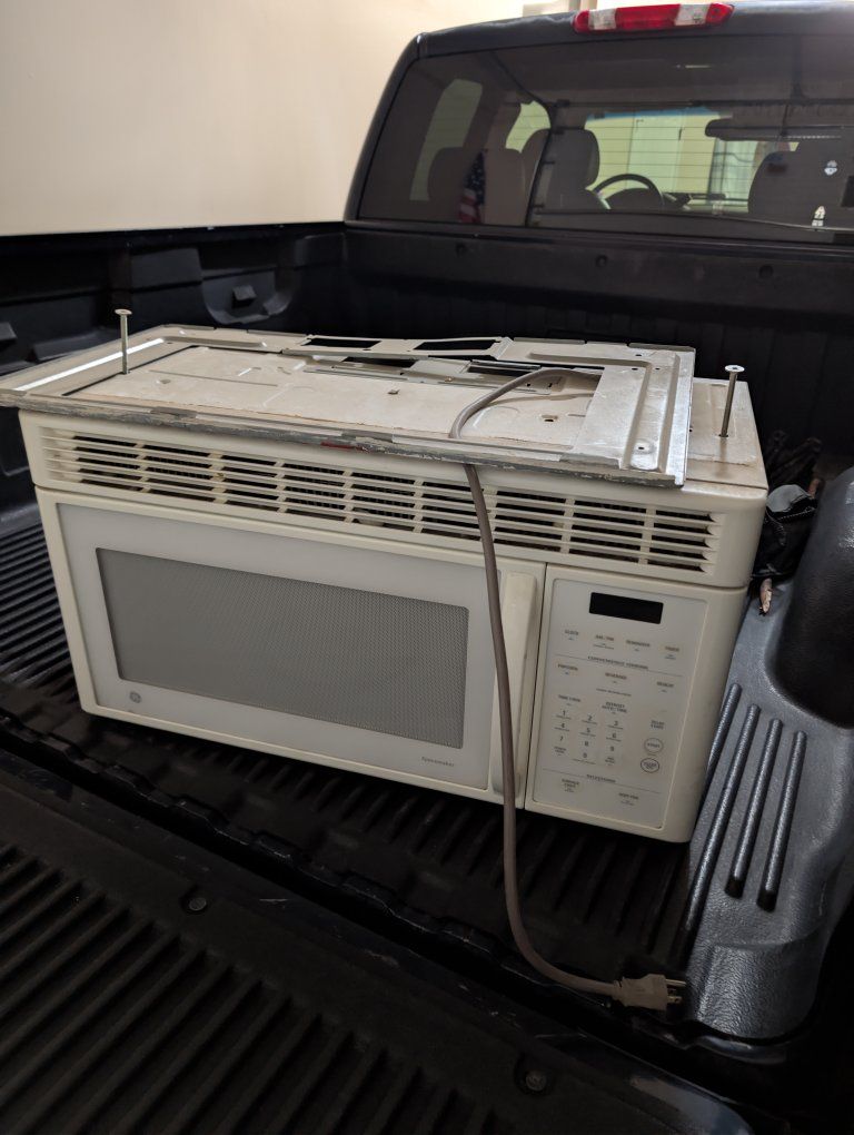 GE Spacemaker Over-the-Range Microwave - White