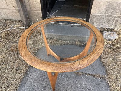 Lane mid century modern triangle table