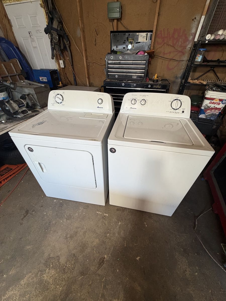 Amana White Top Load Washer & Electric Dryer Set - Used