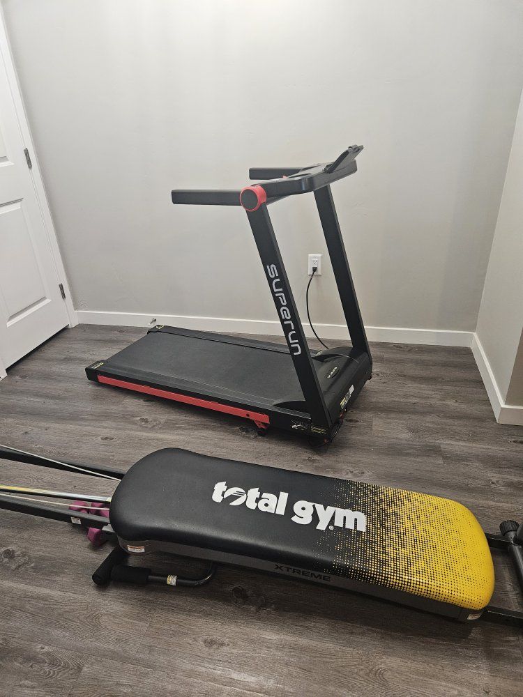 Excellent for Apt -Moving my loss your gain!
Superun 4-in-1 Foldable Treadmill with Incline, 300lb Capacity, 3.0 HP, Smart APP