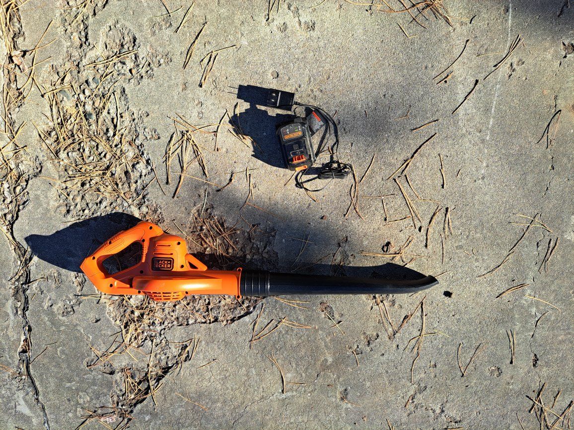 Main image 6