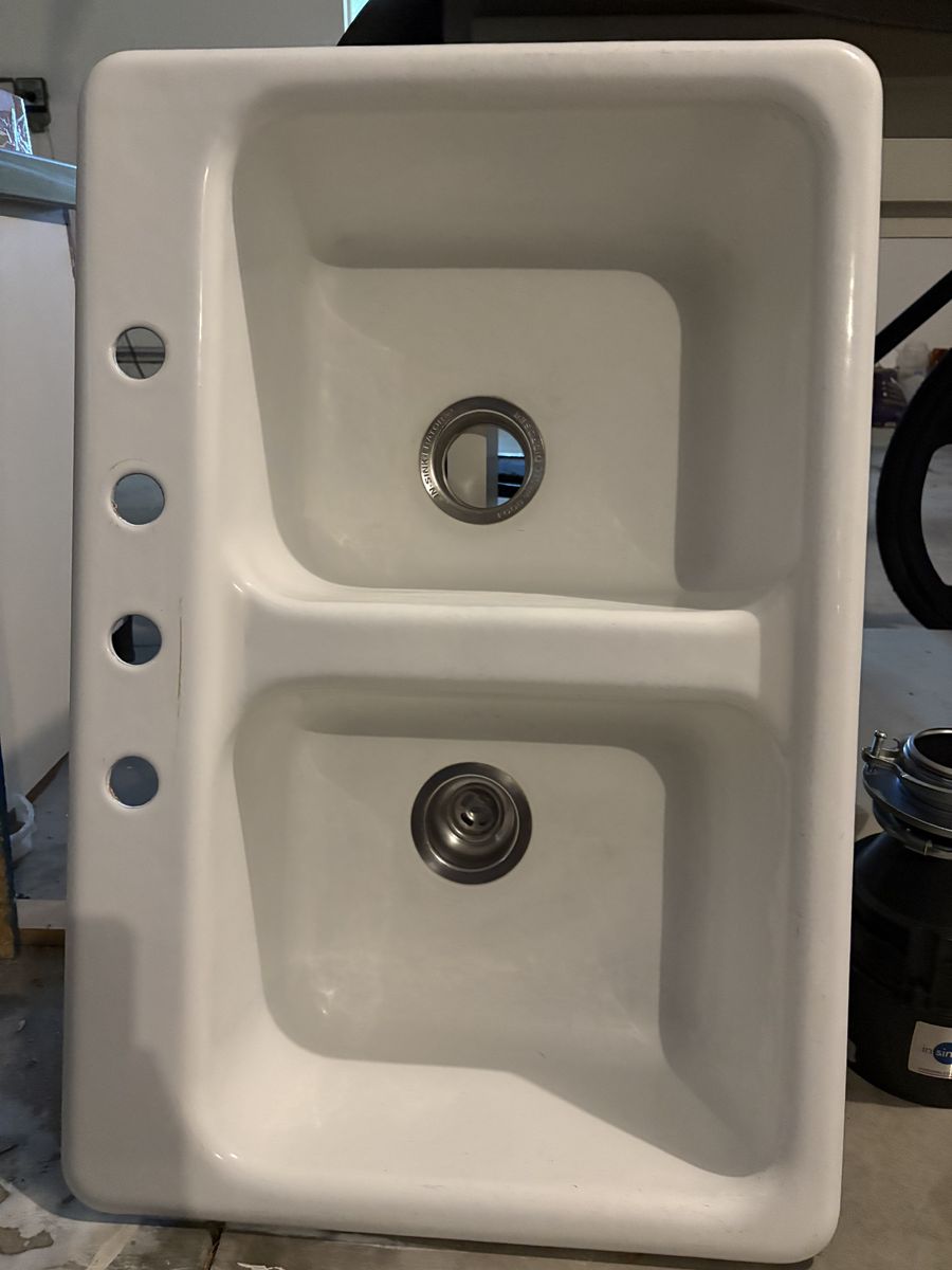 White kitchen sink